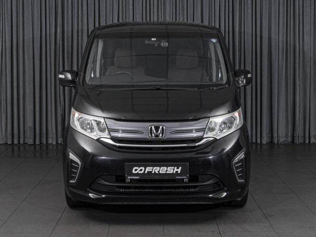 Honda Stepwgn 2015