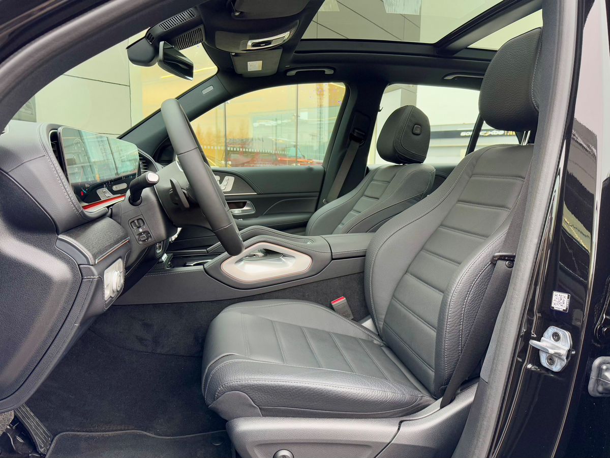 Land Rover Defender 2022