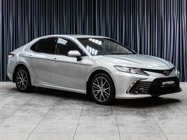Toyota Camry 2021
