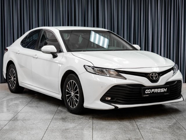 Toyota Camry 2019