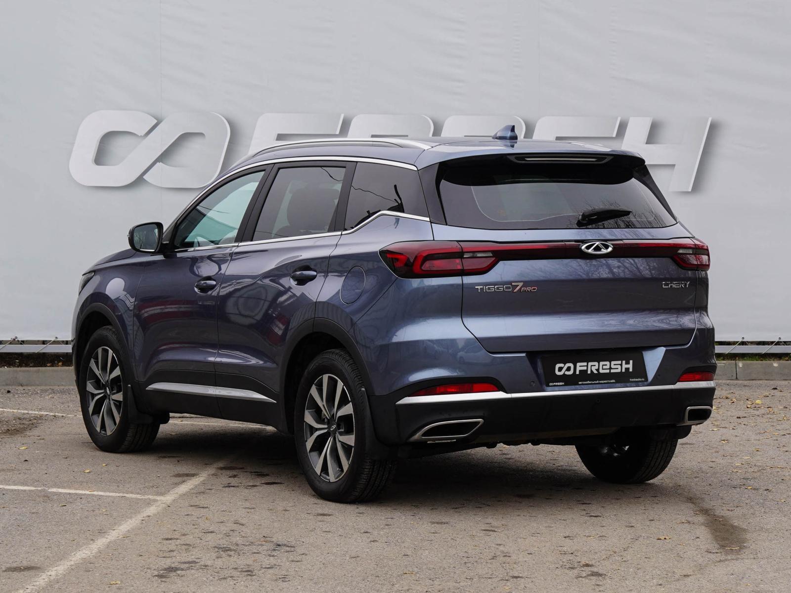 Geely Coolray 2023