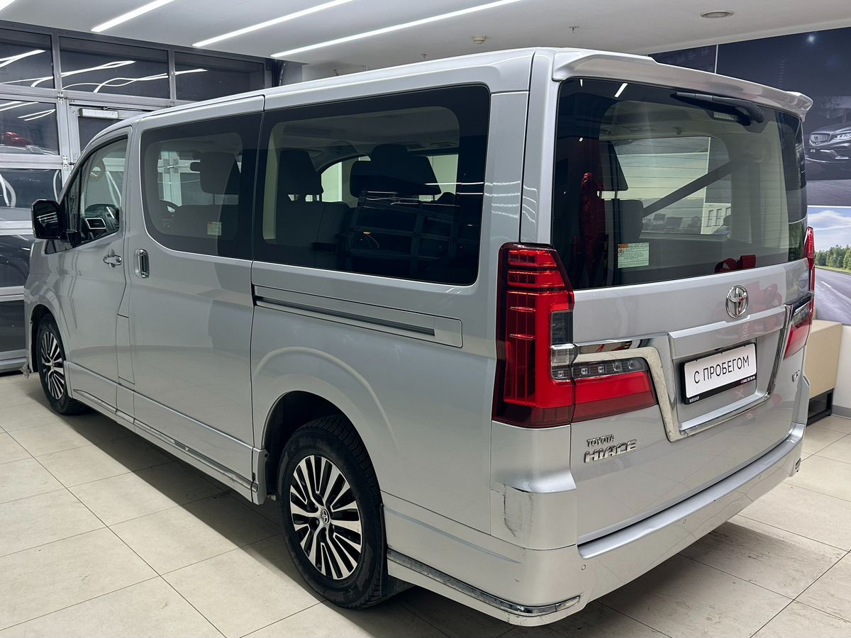 Hyundai Grand Starex 2019
