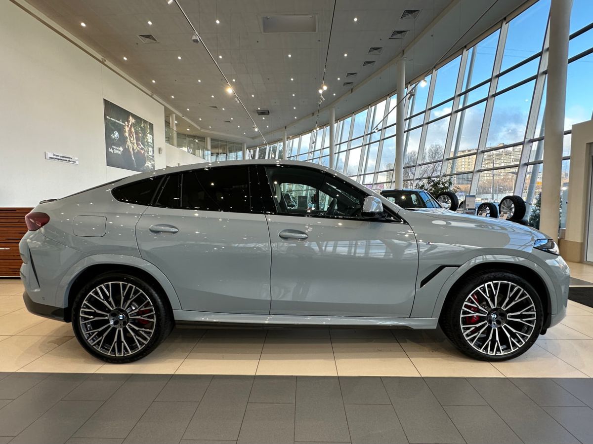 BMW X7 2025