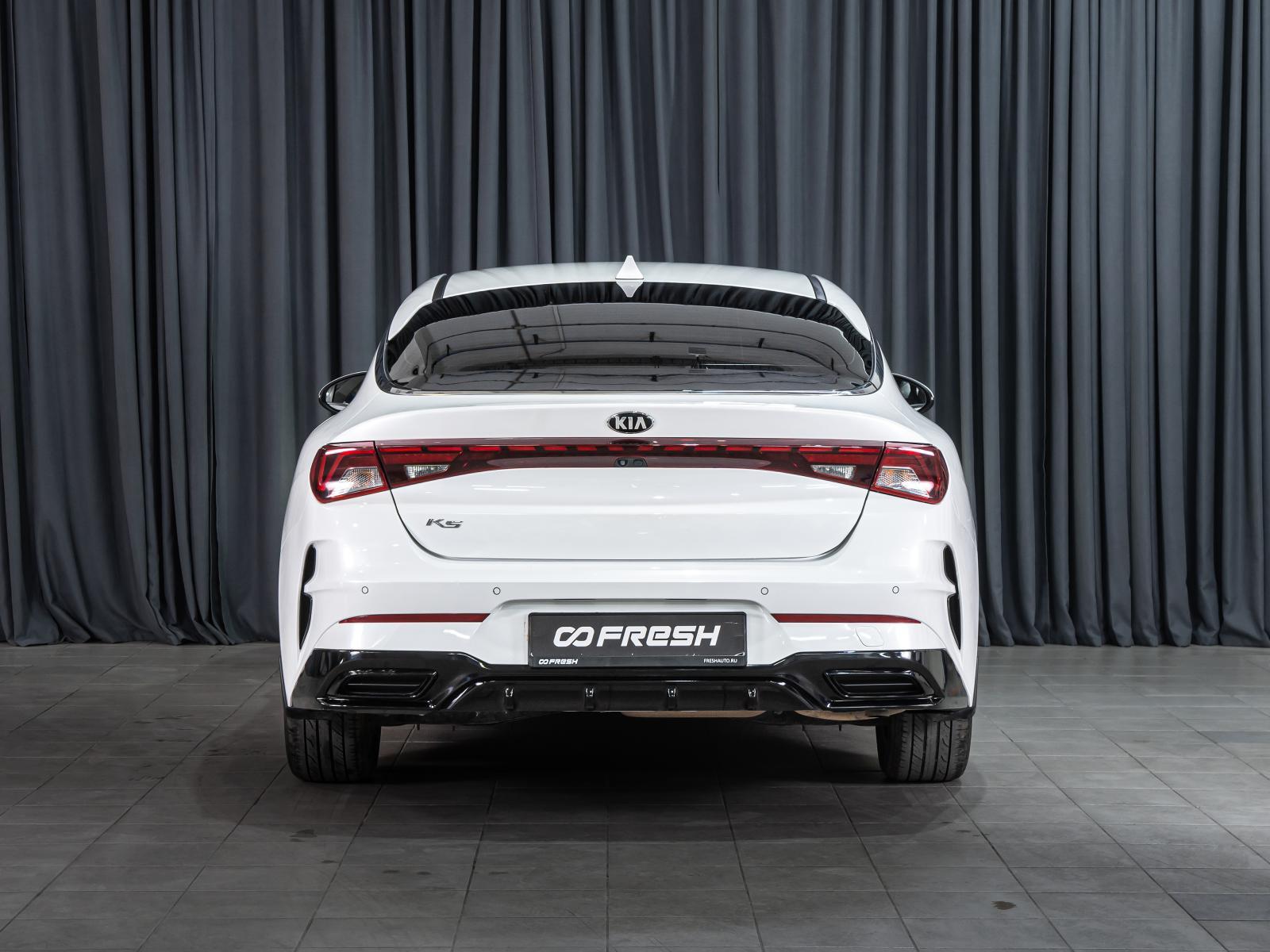 Hyundai Genesis 2015