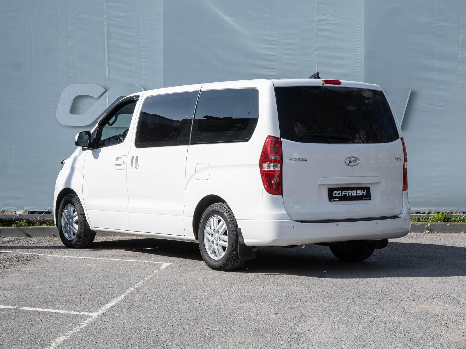 Toyota Alphard 2012