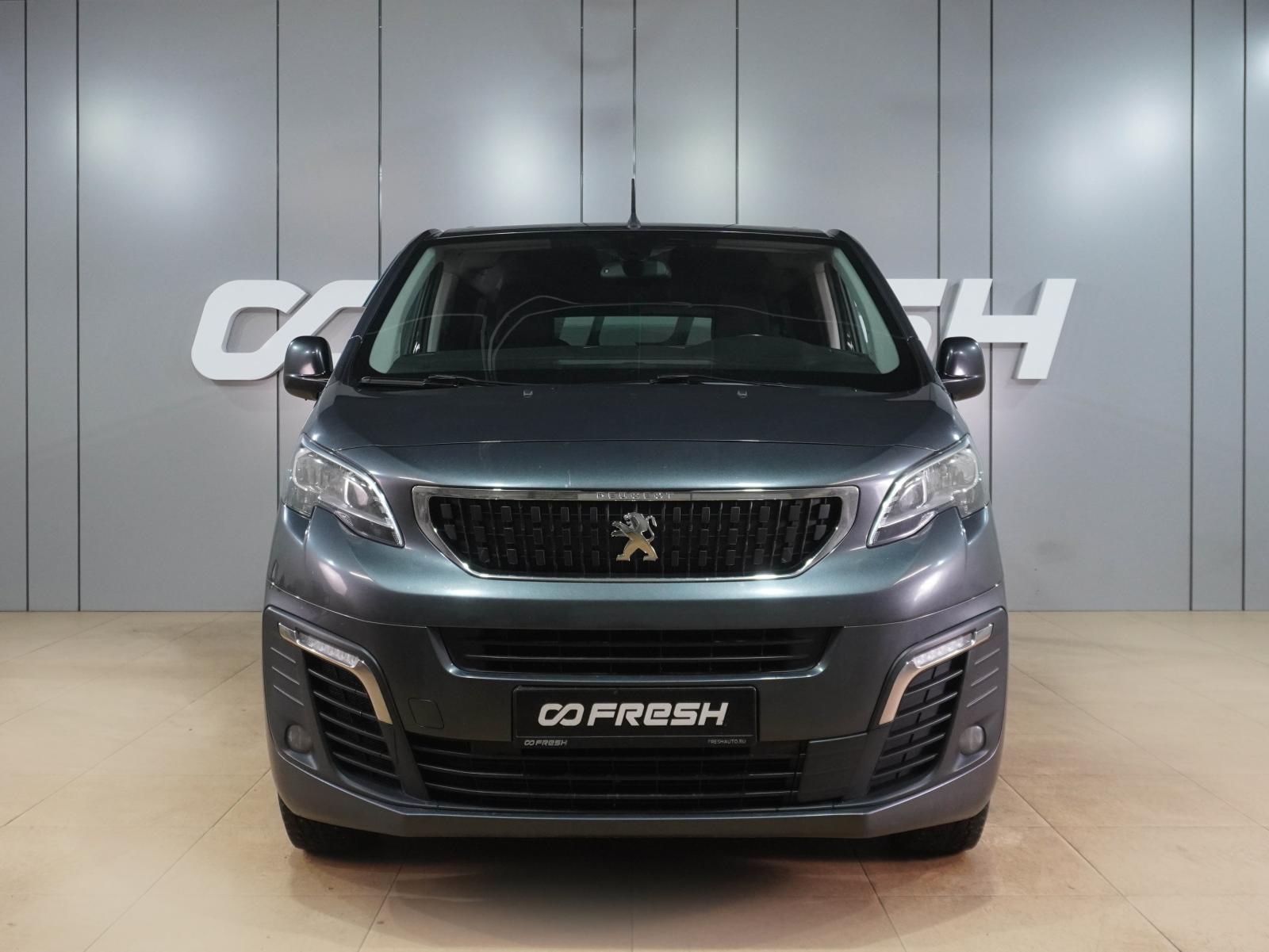 Hyundai H-1 2015