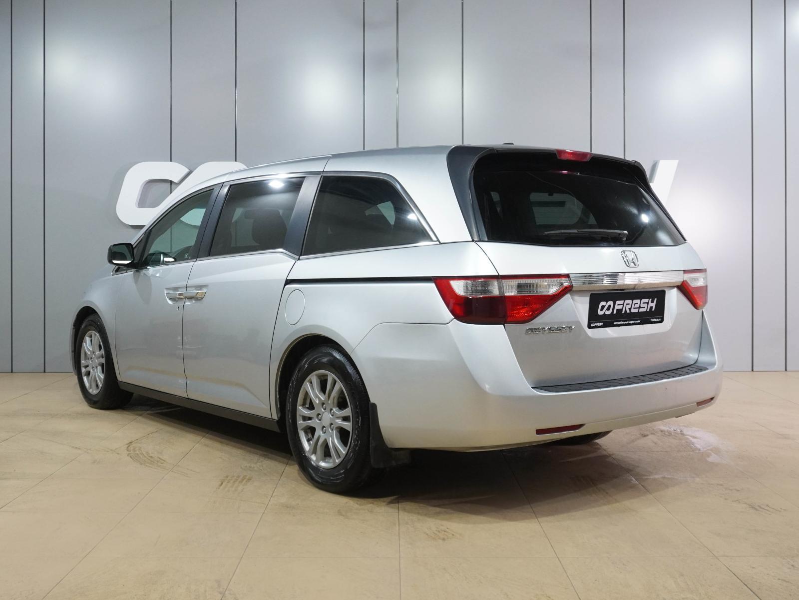 Hyundai Grand Starex 2014