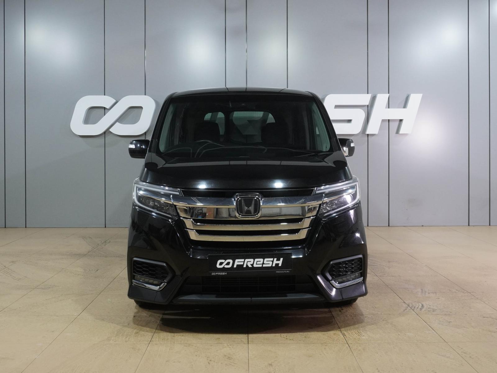 Honda Stepwgn 2017