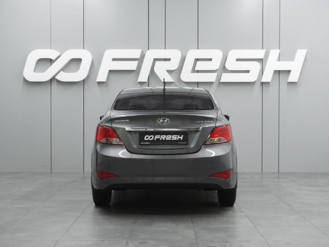 Hyundai Solaris 2015