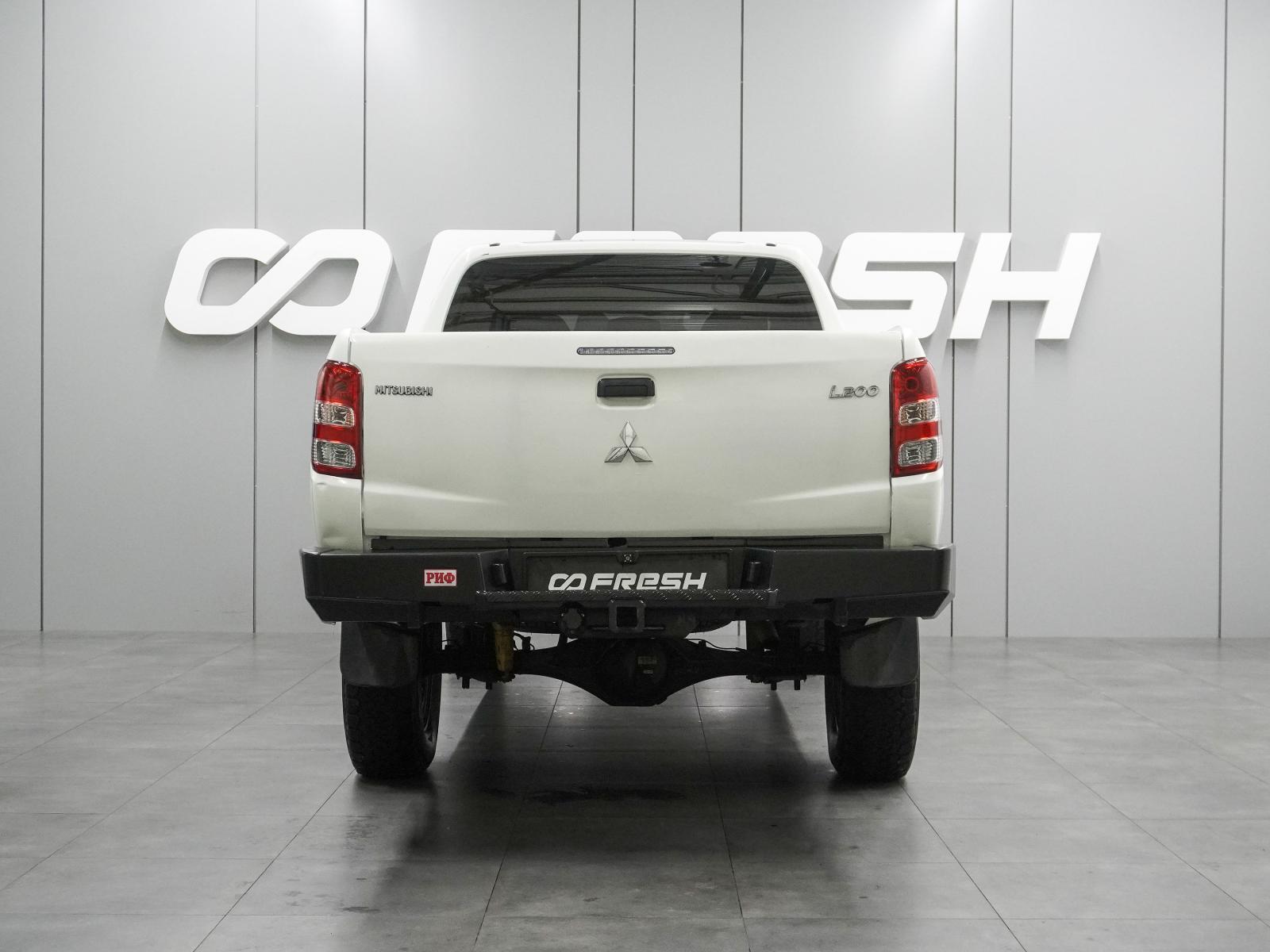 Mitsubishi L200 2013