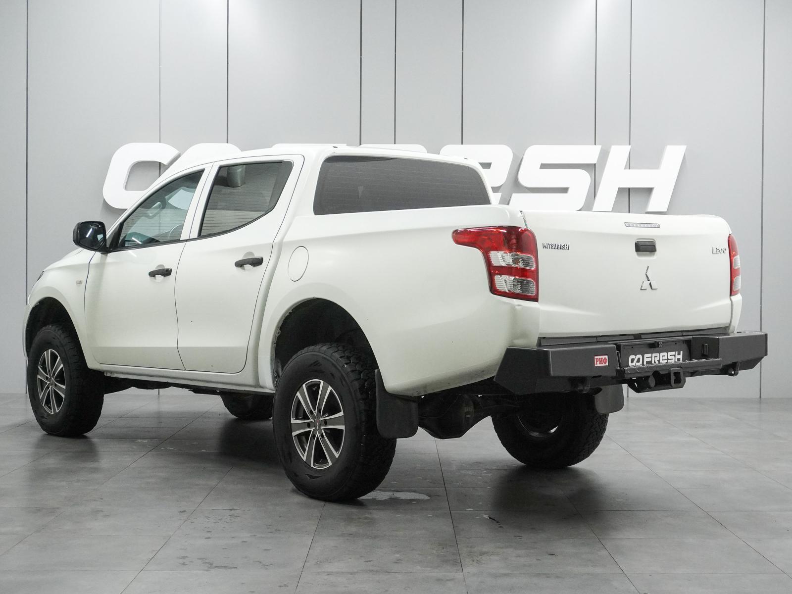 Mitsubishi L200 2013