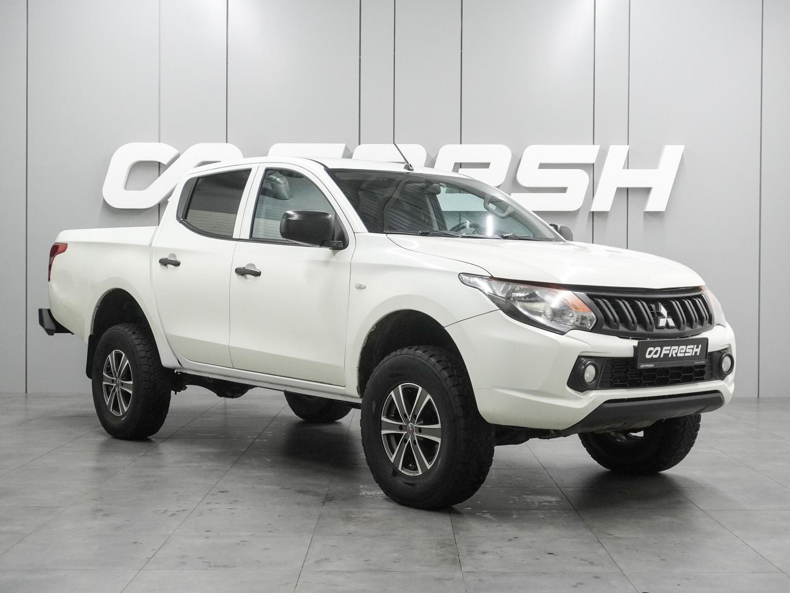 Mitsubishi L200 2013