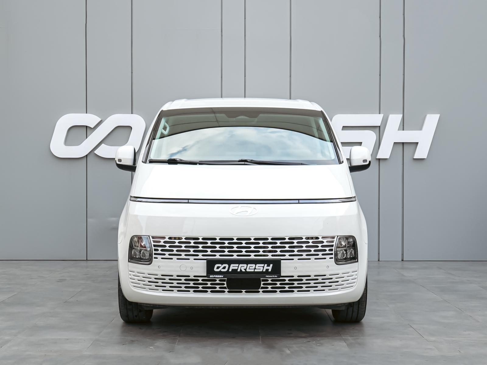 Toyota HiAce 2021