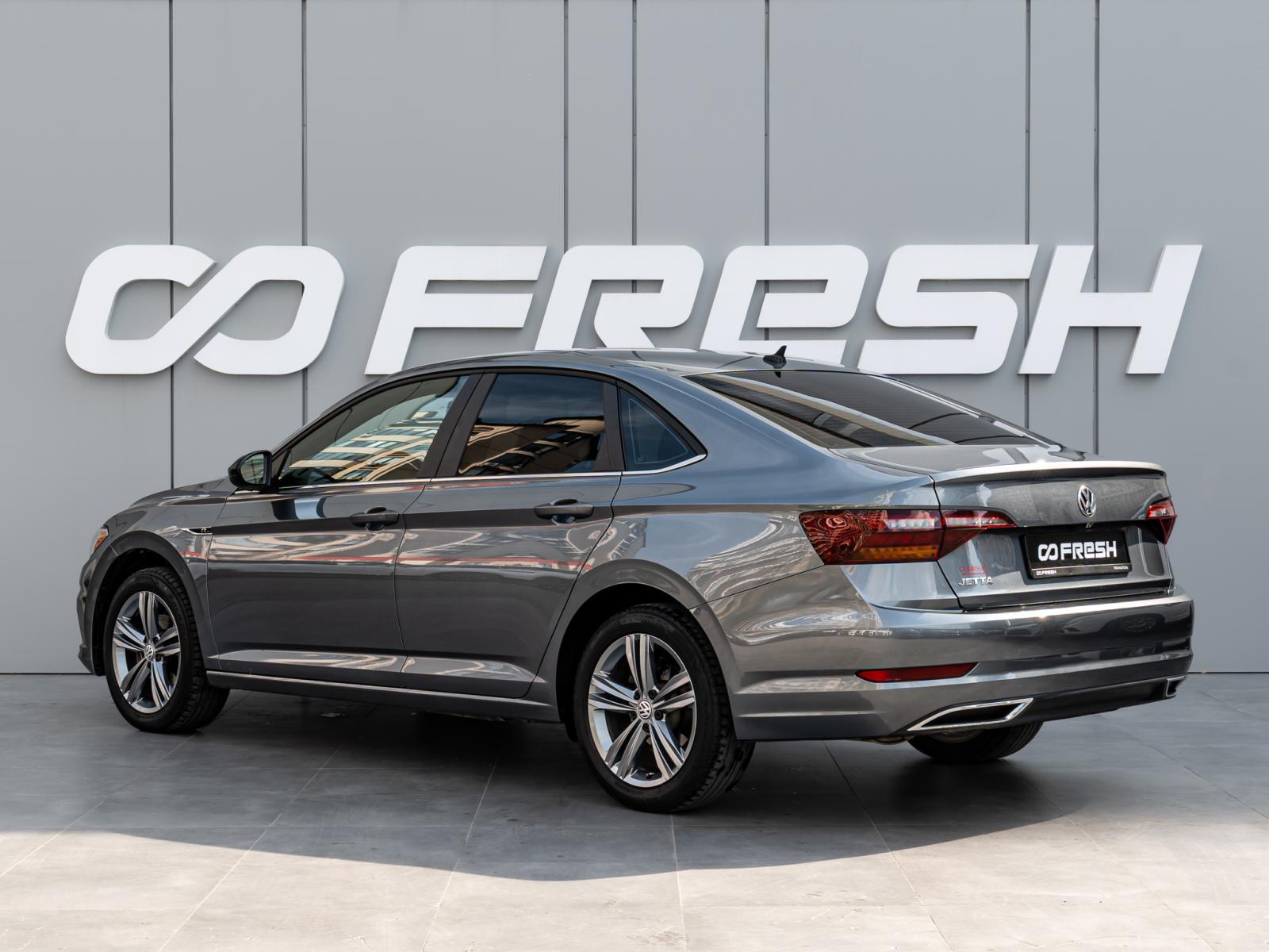 Geely Emgrand 2024