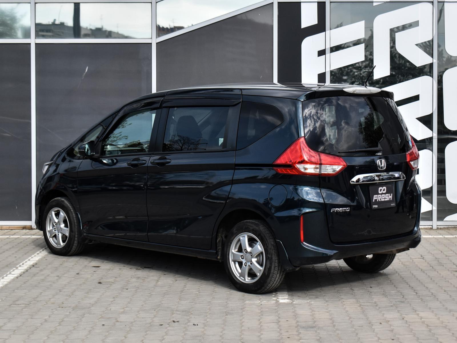 Toyota Voxy 2017