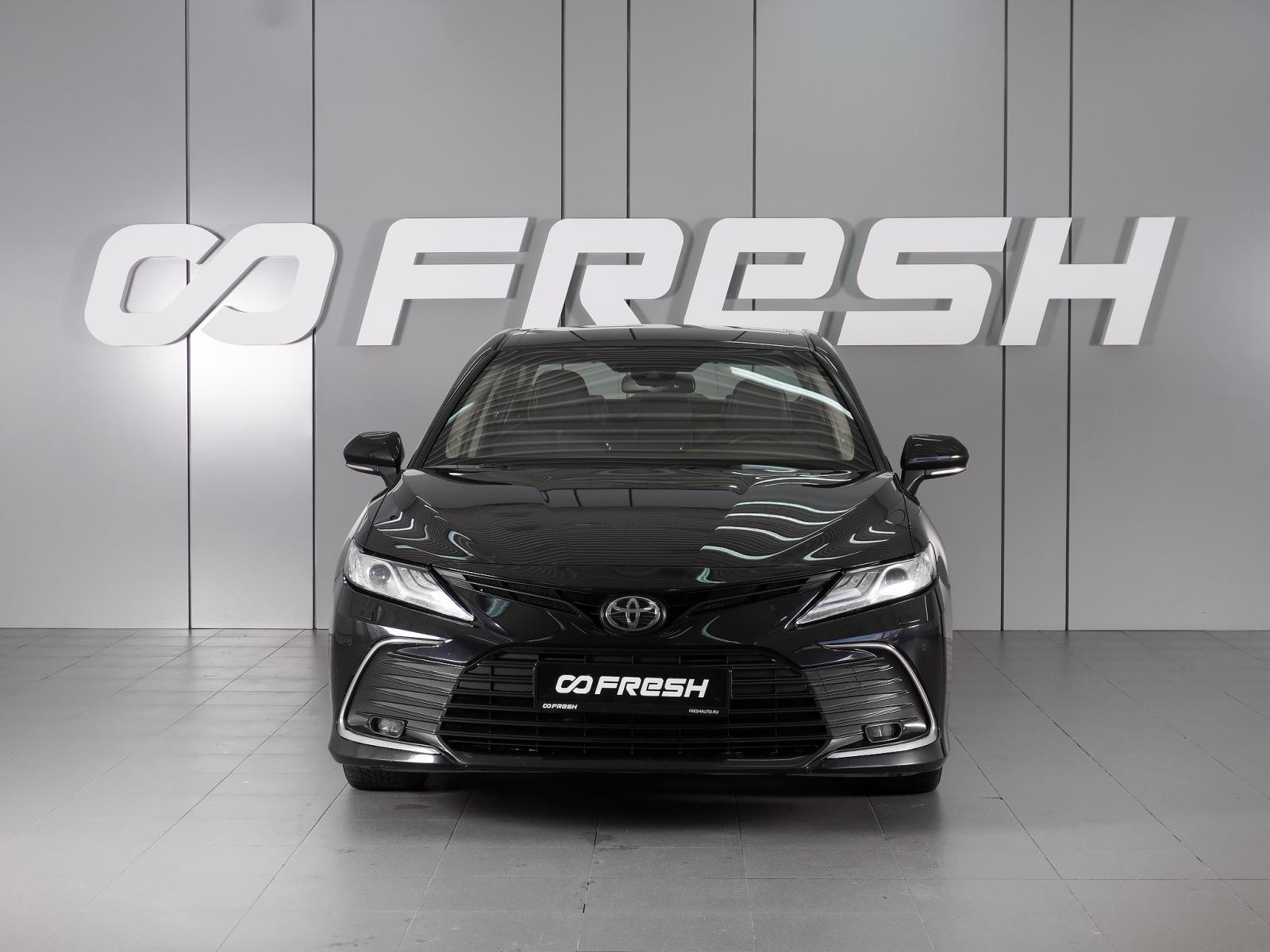 Toyota Camry 2019