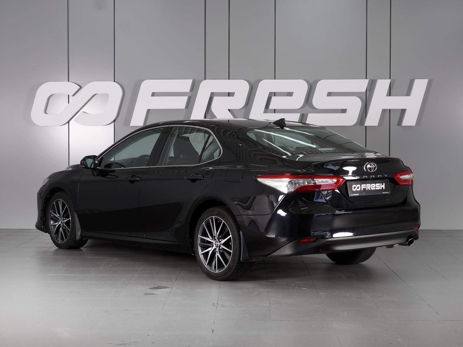 Toyota Camry 2019