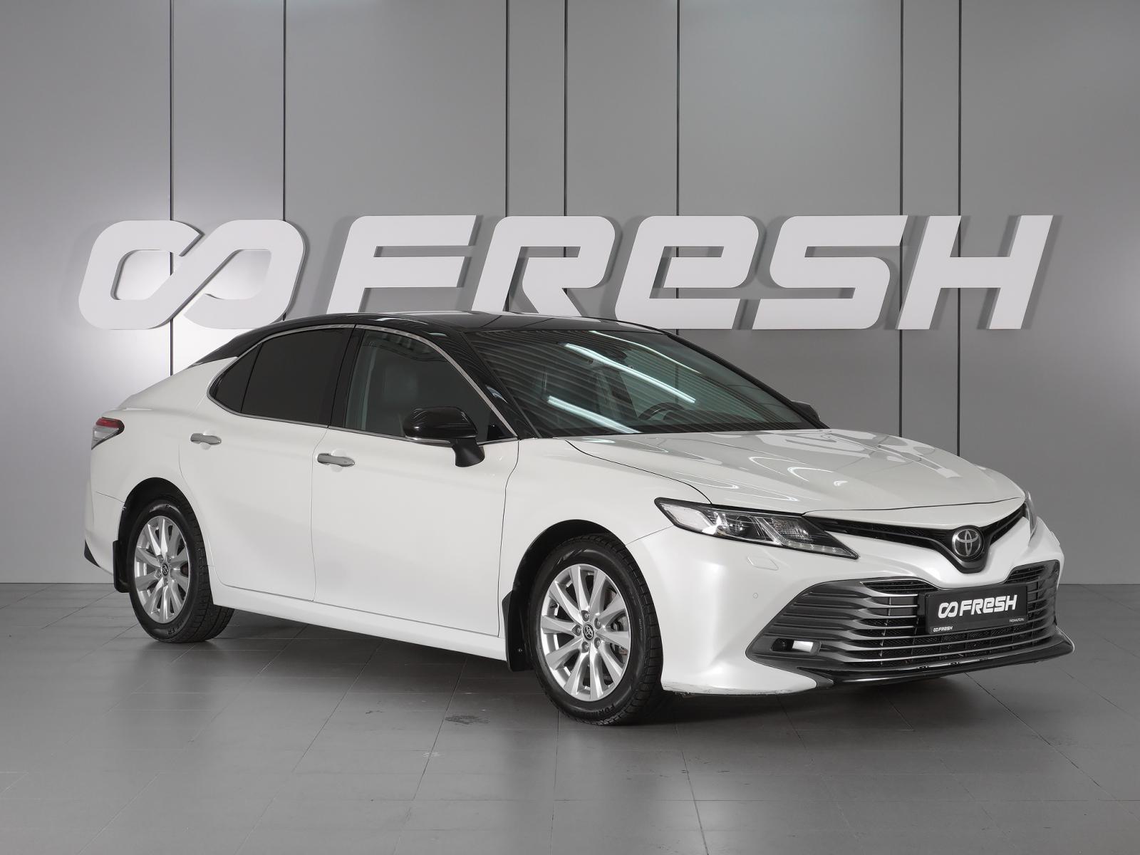 Toyota Camry 2019