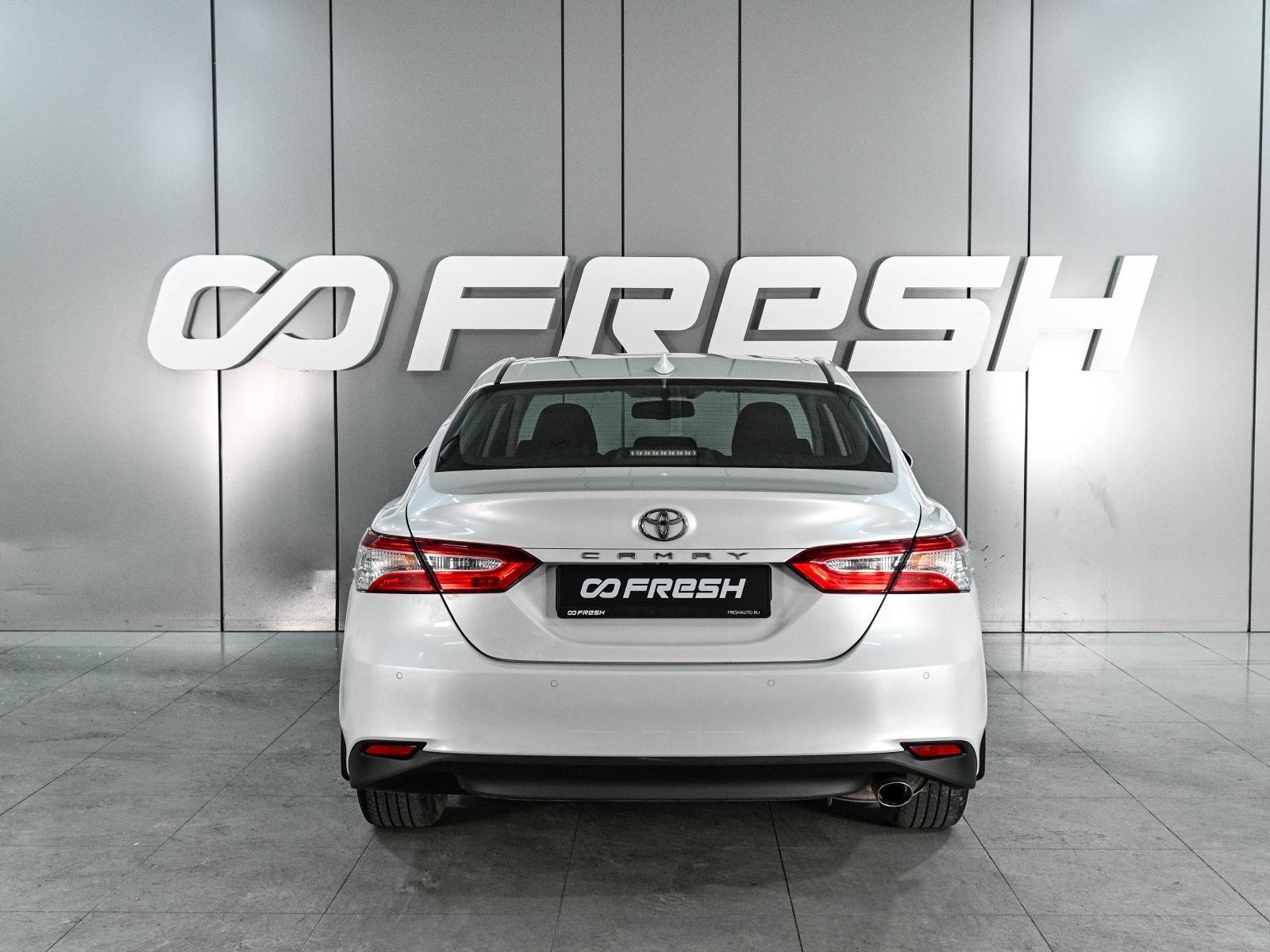Toyota Camry 2018