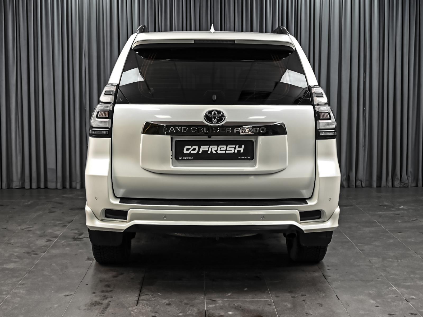 Toyota Land Cruiser Prado 2021