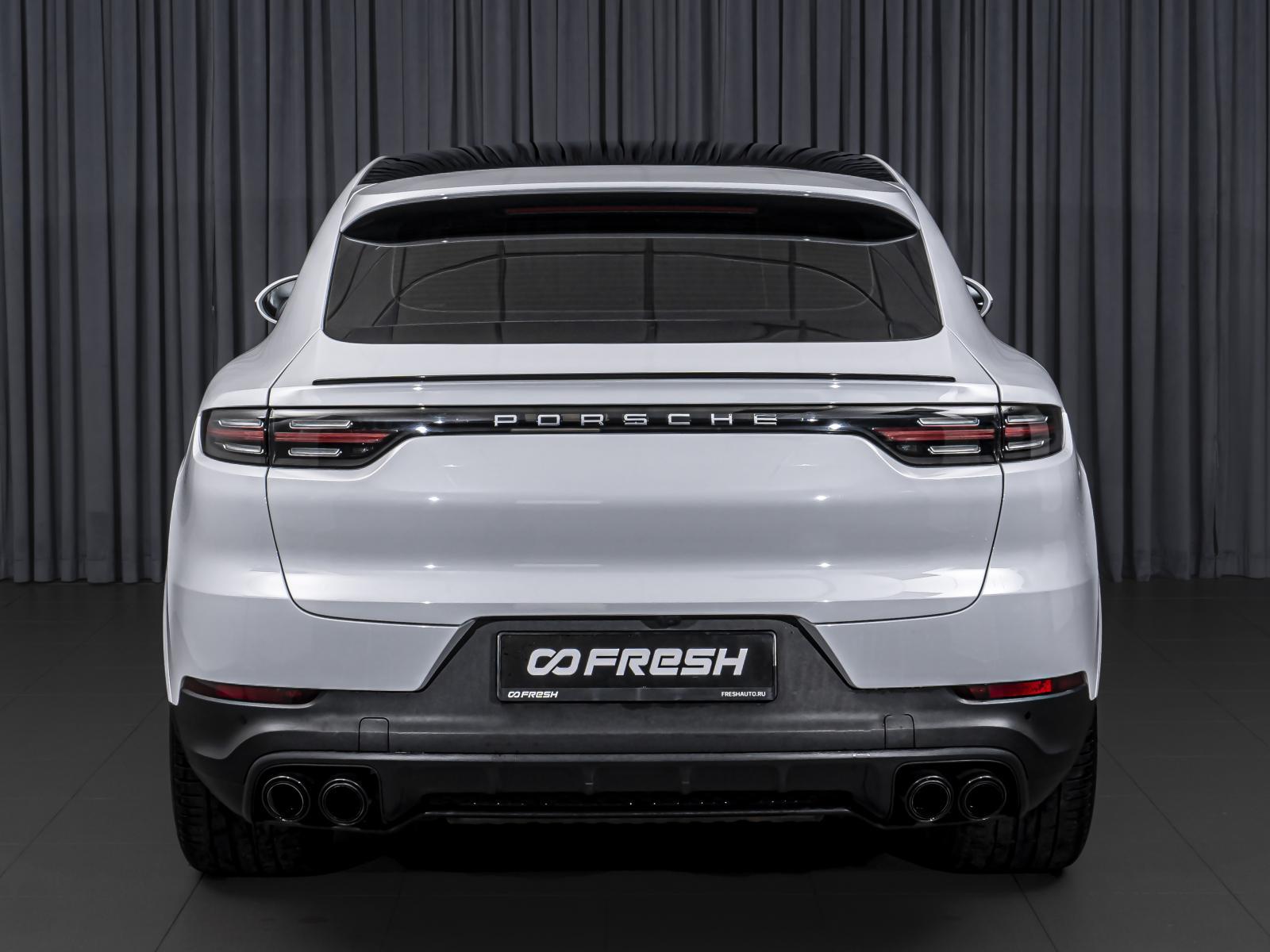 Porsche Cayenne 2021