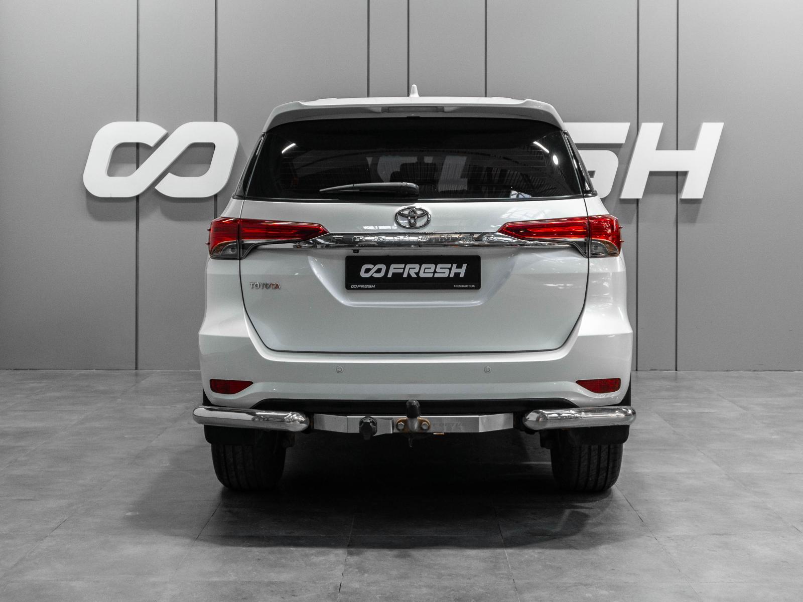 Toyota Land Cruiser Prado 2014