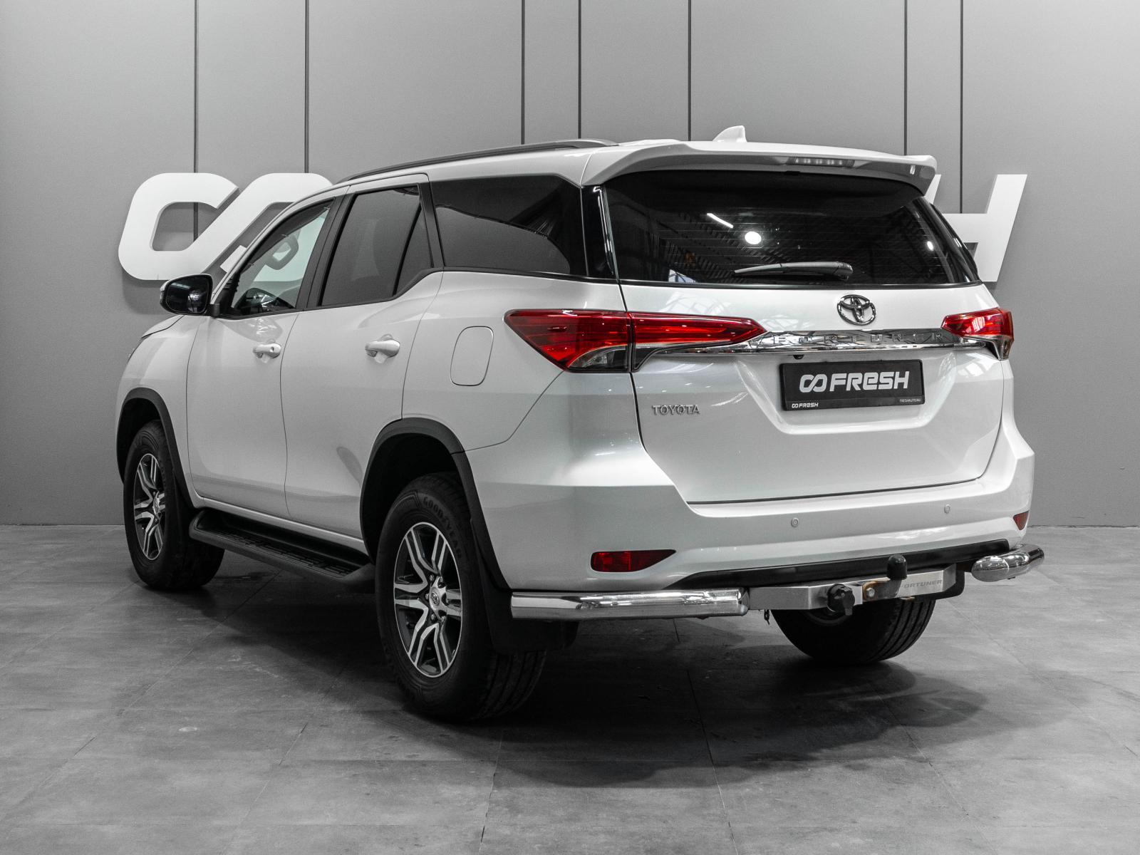 Toyota Land Cruiser Prado 2014