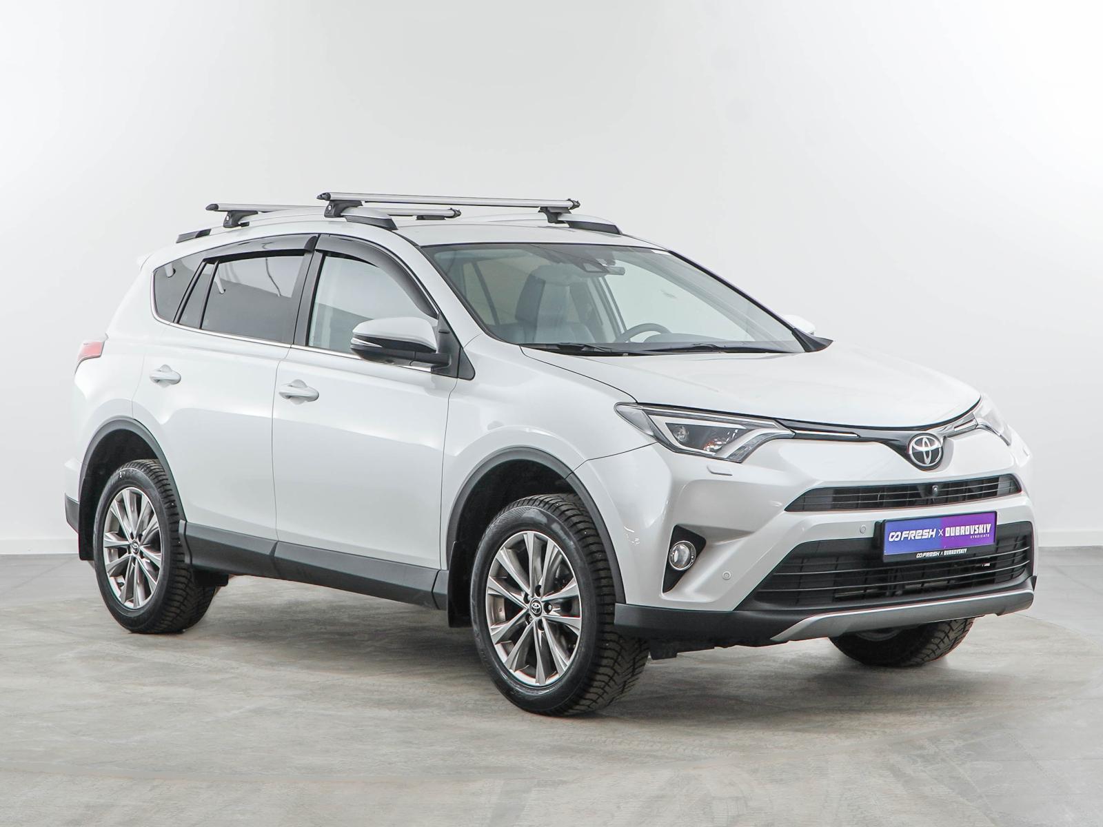 Geely Tugella 2022
