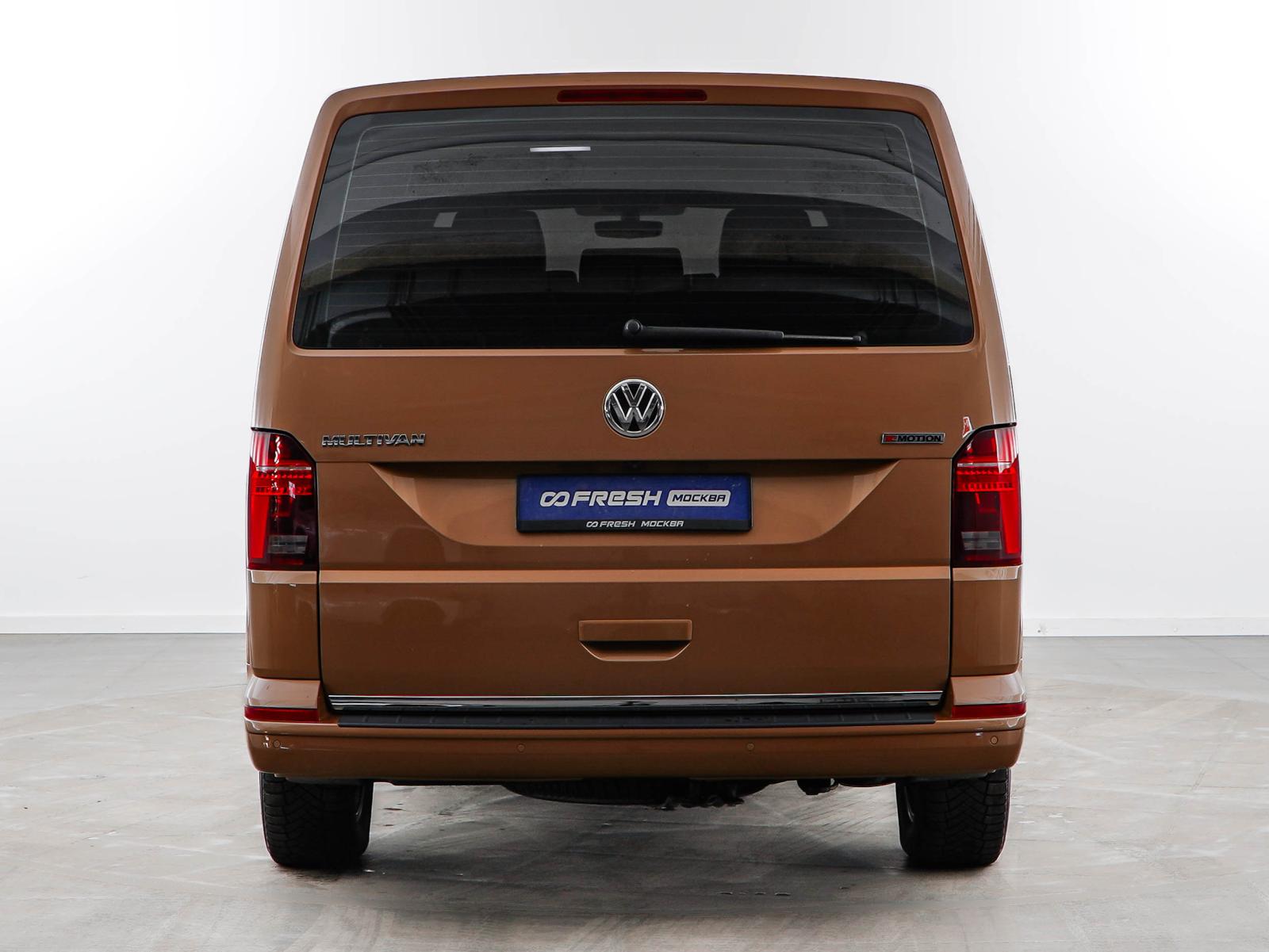Toyota HiAce 2021