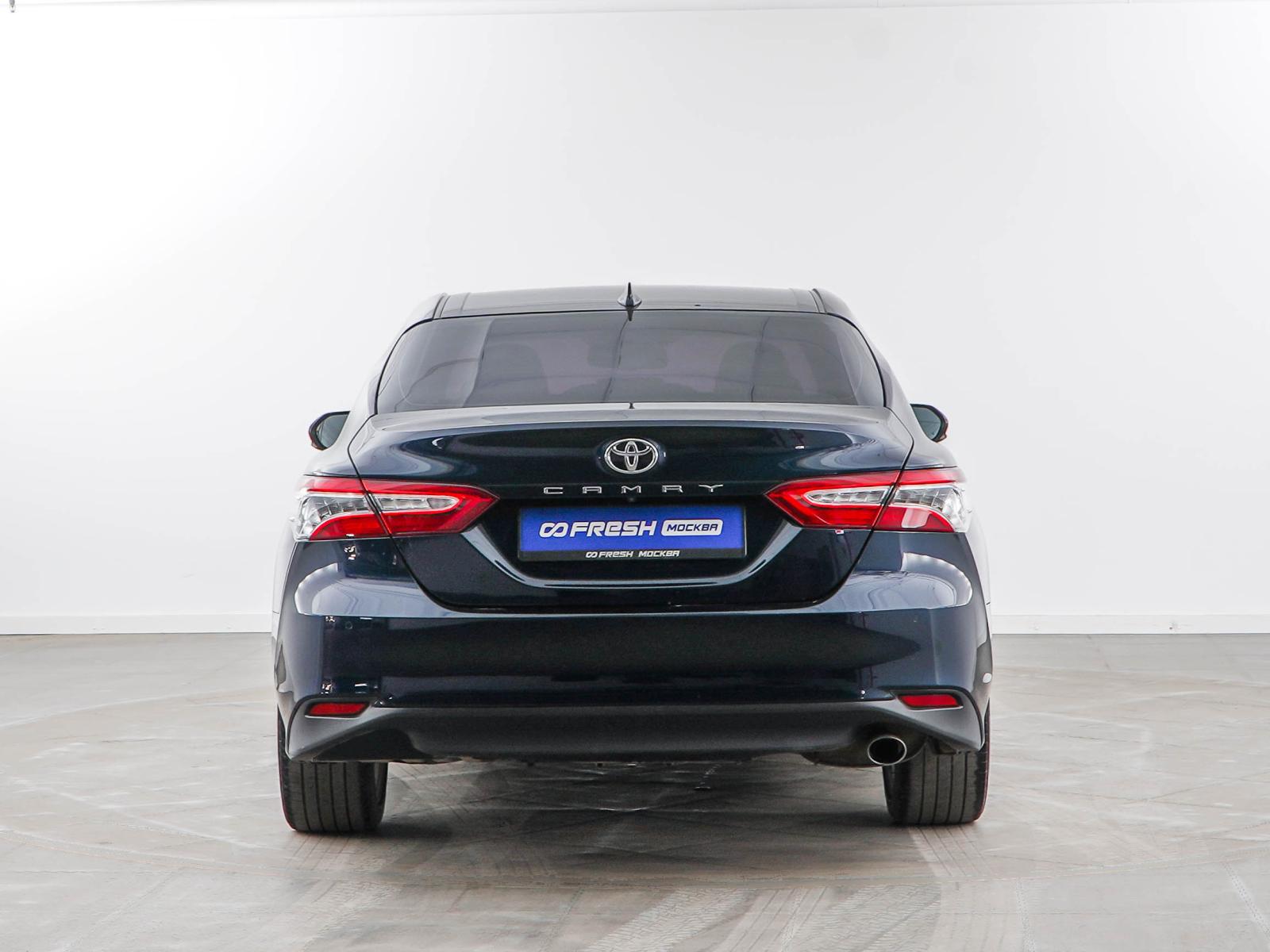 Toyota Camry 2022