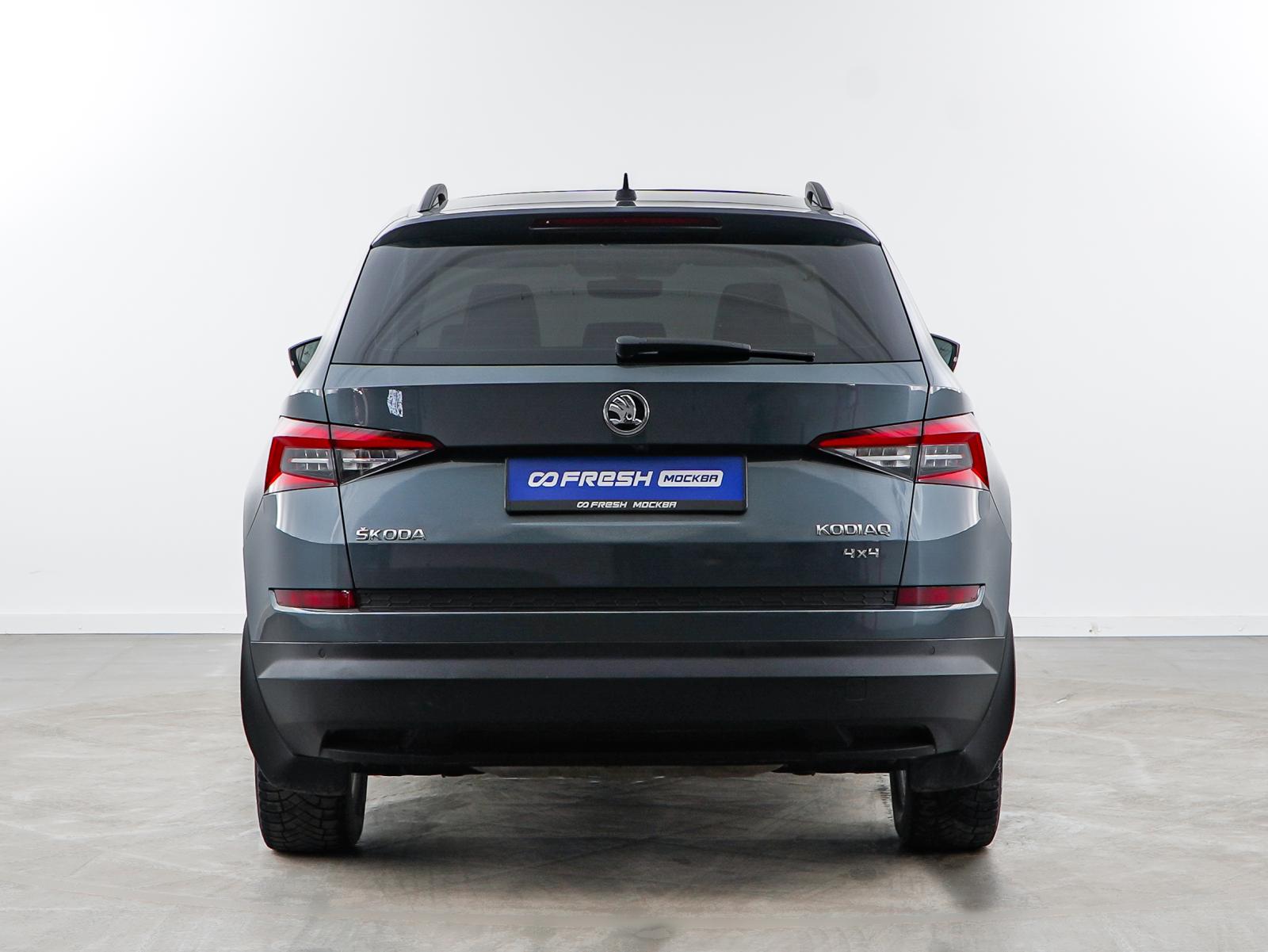 Infiniti QX80 2015