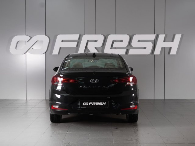 Hyundai Elantra 2019