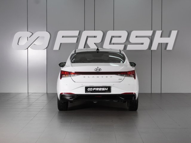 Hyundai Elantra 2021