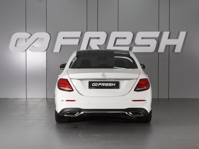 Mercedes-Benz E-Класс 2016