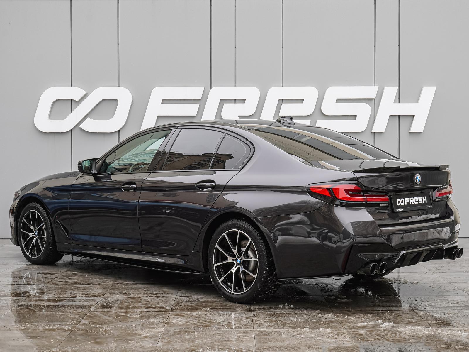 BMW 7 серии 2016