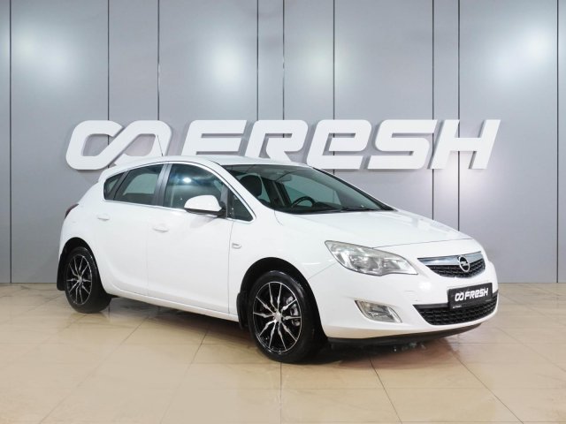 Opel Astra 2012