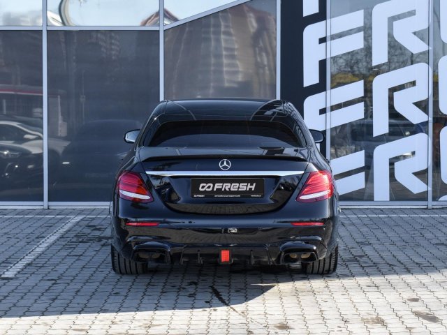 Mercedes-Benz E-Класс 2019
