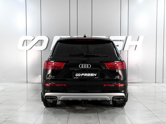 Audi Q7 2016