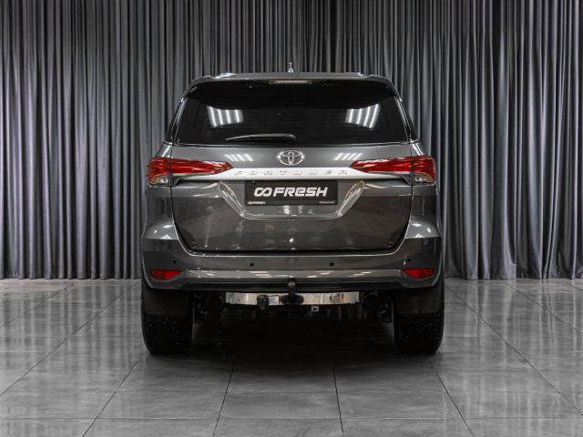 Toyota Fortuner 2022