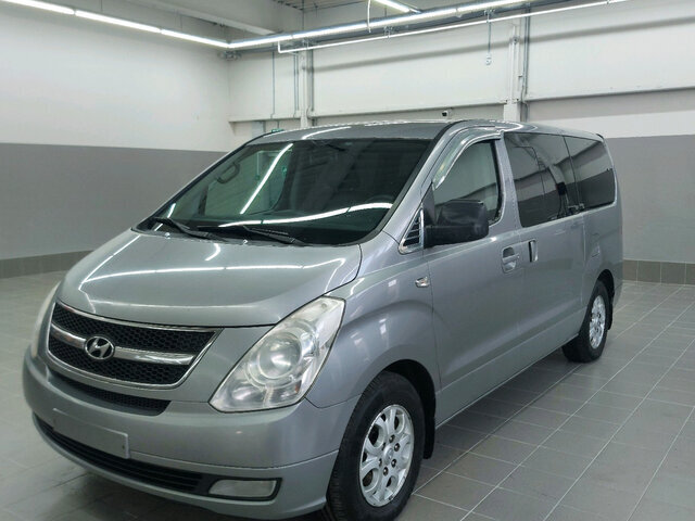 Hyundai Grand Starex 2011